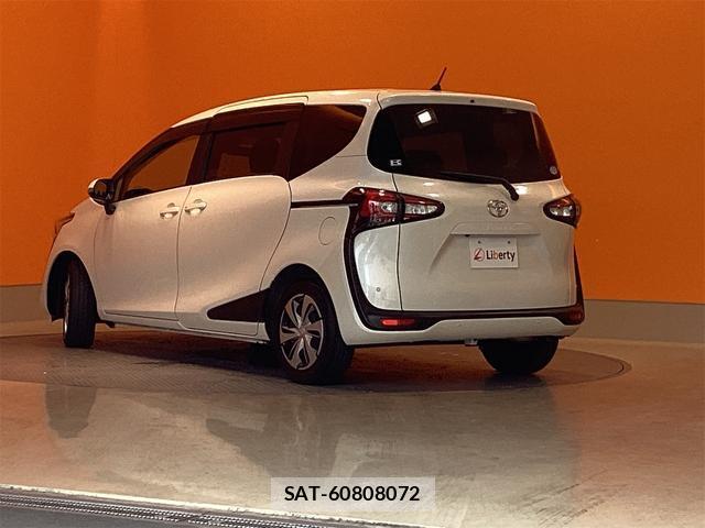 Toyota SIENTA 2021-06 8276740-9