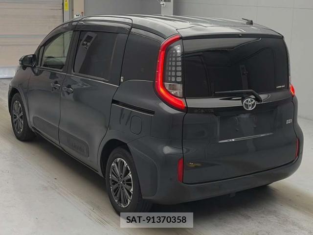 Toyota SIENTA 2023-11 8276999-1