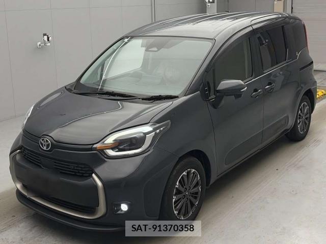 Toyota SIENTA 2023-11 8276999-8