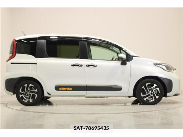 Toyota SIENTA 2025-02 8277355-12