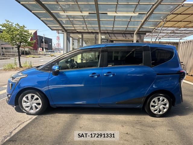 Toyota SIENTA 2016-11 8277613-11