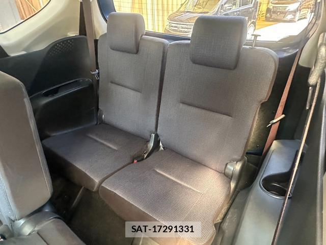 Toyota SIENTA 2016-11 8277613-16