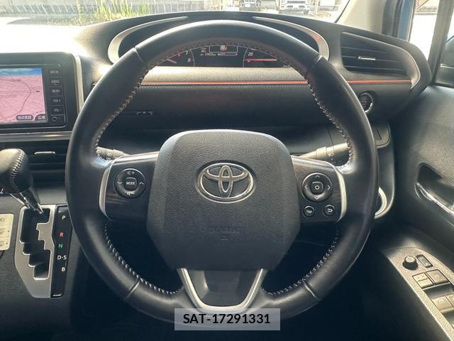 Toyota SIENTA 2016-11 8277613-17