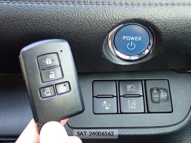 Toyota SIENTA 2019-05 8277693-17