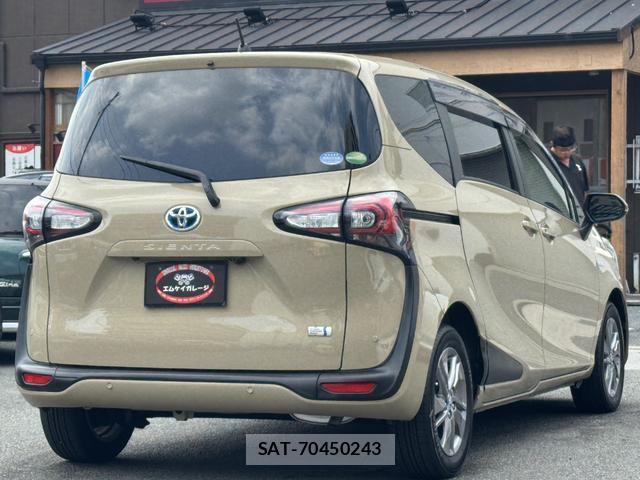 Toyota SIENTA 2019-02 8277730-1