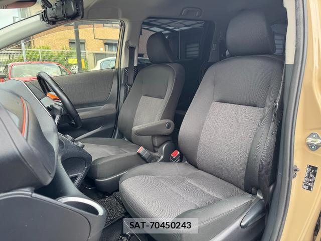 Toyota SIENTA 2019-02 8277730-16