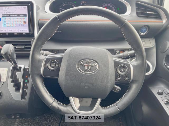 Toyota SIENTA 2018-12 8277813-10