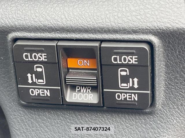 Toyota SIENTA 2018-12 8277813-6