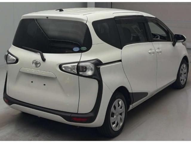 Toyota SIENTA 2016-03 8278523-4