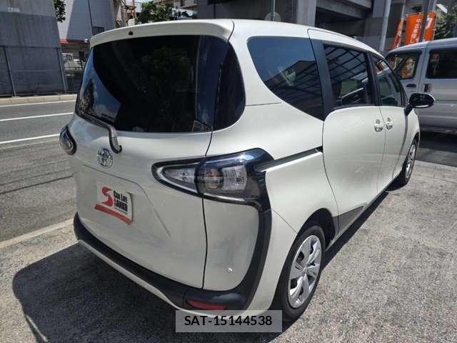 Toyota SIENTA 2021-07 8278631-3