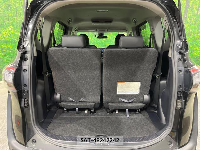 Toyota SIENTA 2018-08 8278797-9