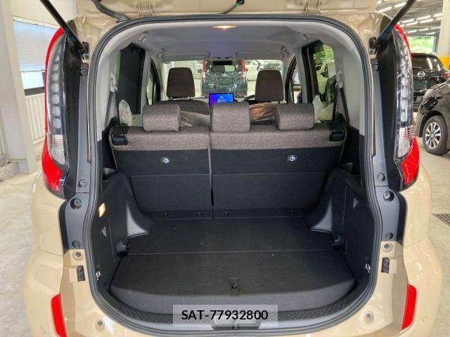 Toyota SIENTA 2024-09 8278910-6