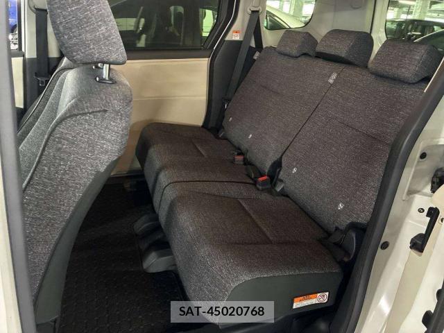 Toyota SIENTA 2023-07 8278928-5