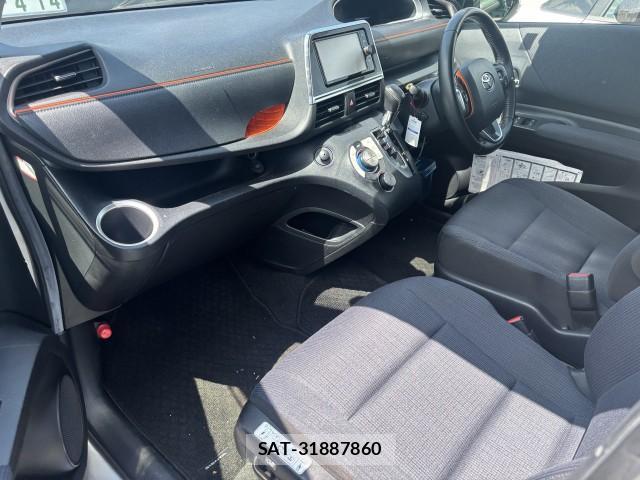 Toyota SIENTA 2017-07 8278995-2