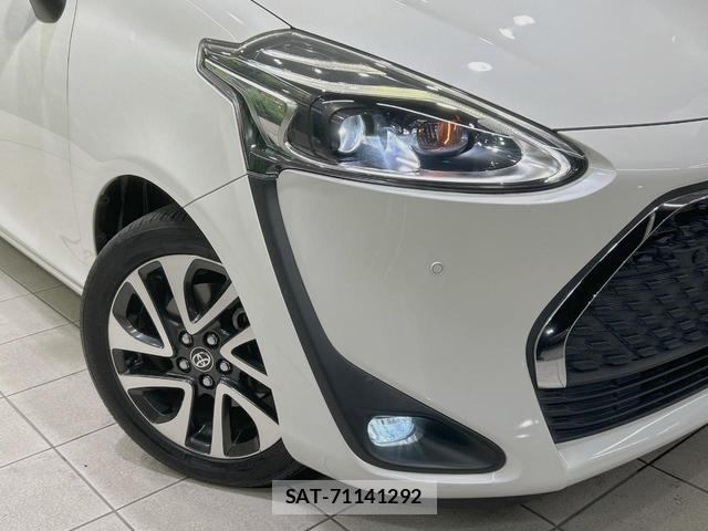 Toyota SIENTA 2019-12 8279124-12