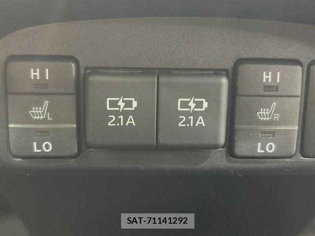 Toyota SIENTA 2019-12 8279124-6