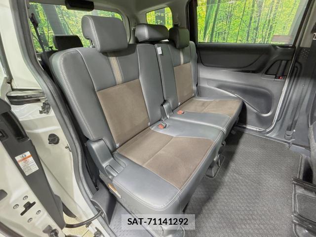 Toyota SIENTA 2019-12 8279124-8
