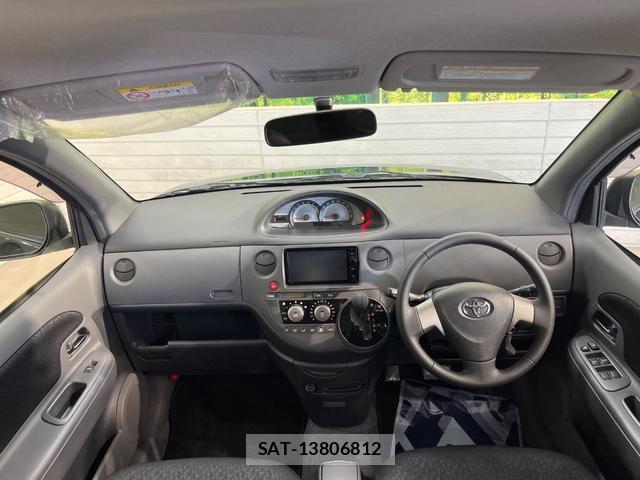 Toyota SIENTA 2015-07 8279138-1