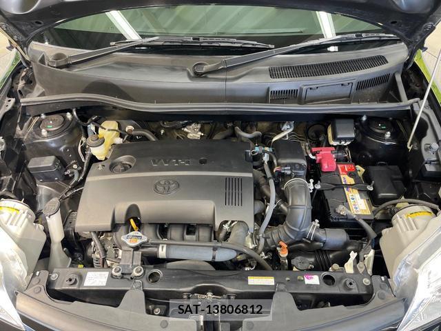 Toyota SIENTA 2015-07 8279138-17