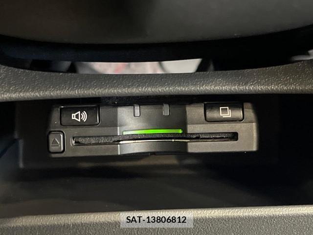 Toyota SIENTA 2015-07 8279138-4