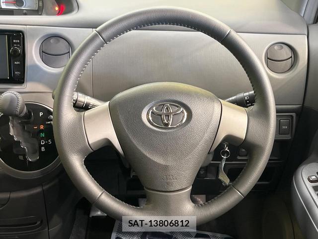 Toyota SIENTA 2015-07 8279138-9