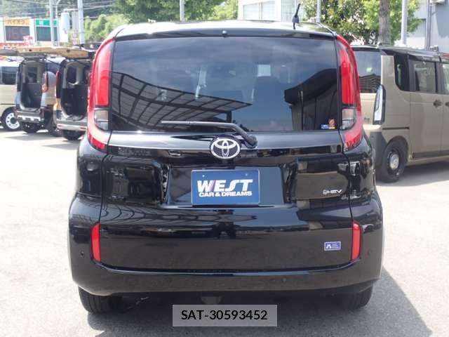 Toyota SIENTA 2025-11 8279172-18