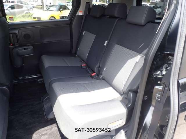 Toyota SIENTA 2025-11 8279172-7