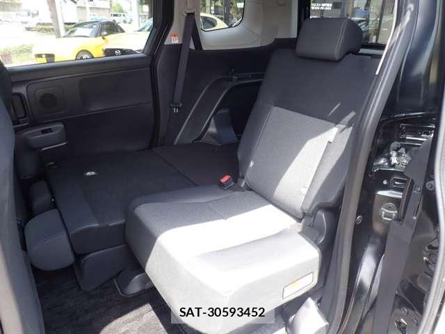 Toyota SIENTA 2025-11 8279172-8