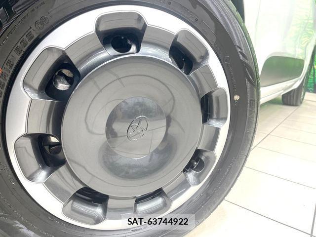 Toyota SIENTA 2026-04 8279261-14