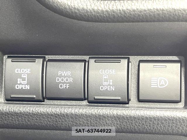 Toyota SIENTA 2026-04 8279261-6