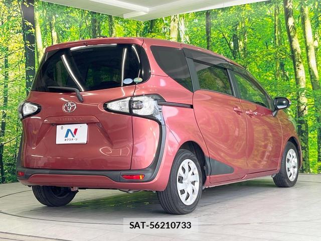 Toyota SIENTA 2017-03 8279453-16