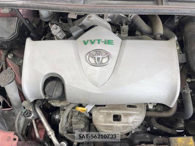 Toyota SIENTA 2017-03 8279453-17