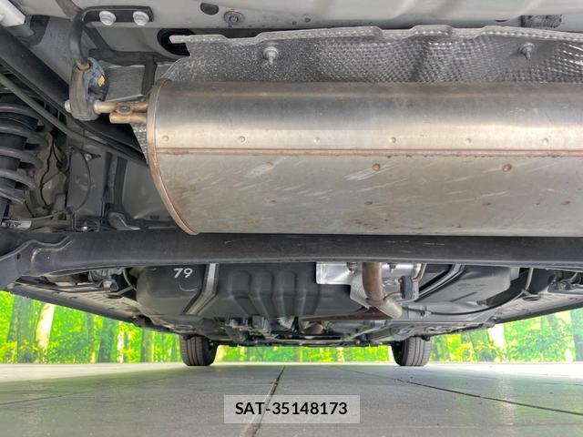 Toyota SIENTA 2023-11 8279466-19