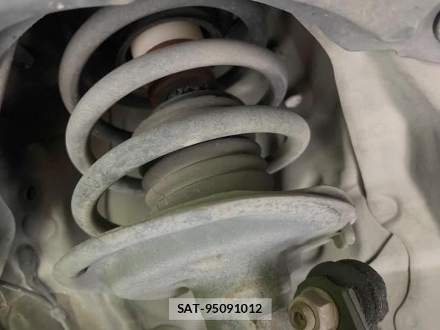 Toyota SIENTA 2016-03 8279999-19