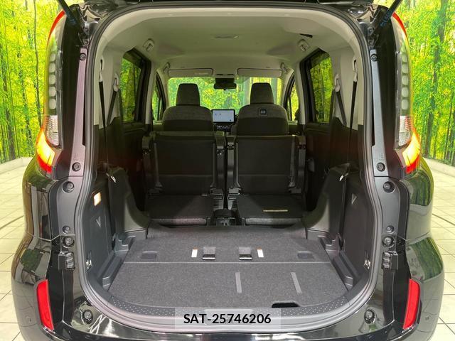 Toyota SIENTA 2023-06 8280480-10