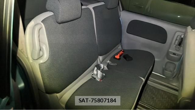 Toyota SIENTA 2005-06 8280661-6