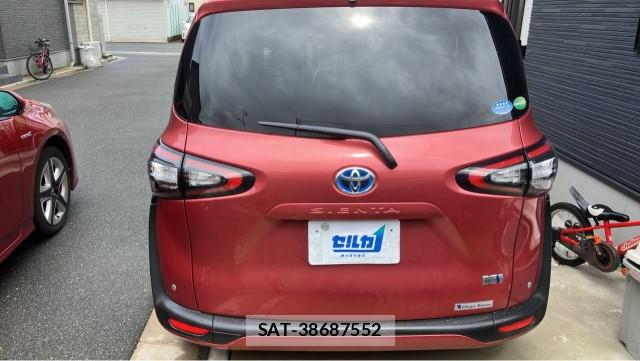 Toyota SIENTA 2017-06 8280967-1