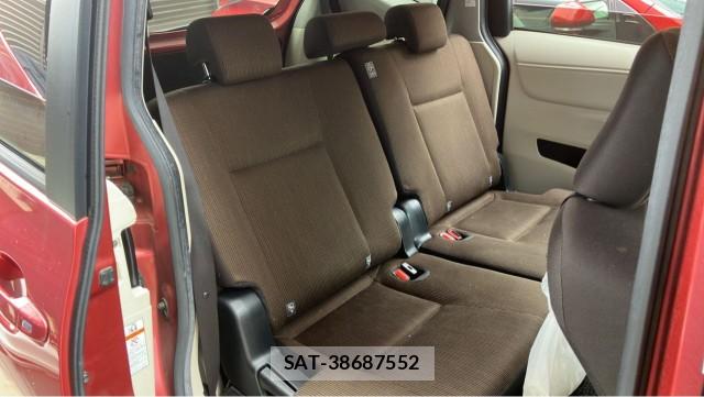 Toyota SIENTA 2017-06 8280967-6