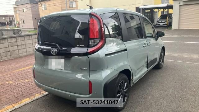Toyota SIENTA 2025-07 8281039-12