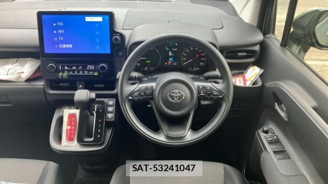 Toyota SIENTA 2025-07 8281039-16