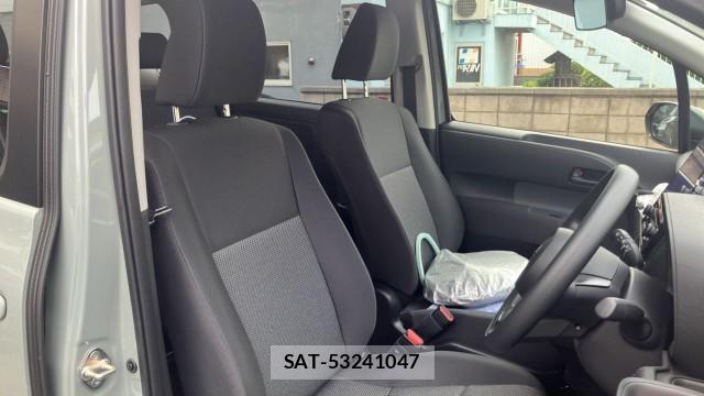 Toyota SIENTA 2025-07 8281039-5