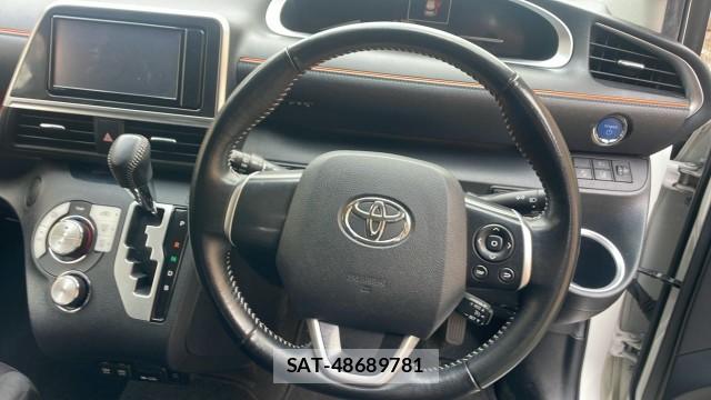 Toyota SIENTA 2019-04 8281181-16