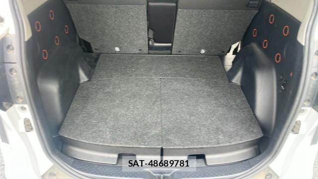 Toyota SIENTA 2019-04 8281181-17