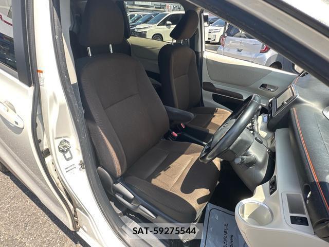 Toyota SIENTA 2018-05 8281197-10