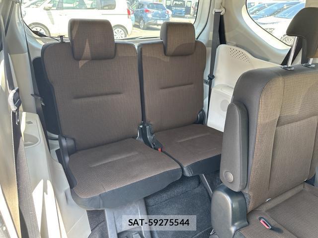 Toyota SIENTA 2018-05 8281197-14
