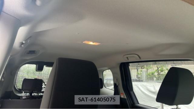 Toyota SIENTA 2025-04 8281476-15