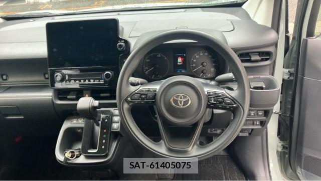 Toyota SIENTA 2025-04 8281476-16