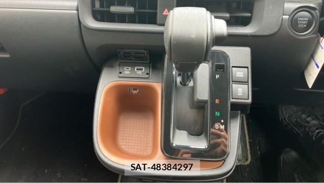Toyota SIENTA 2024-08 8281589-14