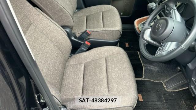 Toyota SIENTA 2024-08 8281589-5