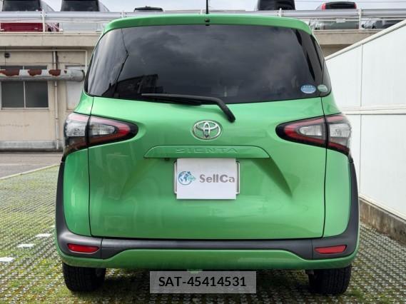 Toyota SIENTA 2016-01 8281684-1